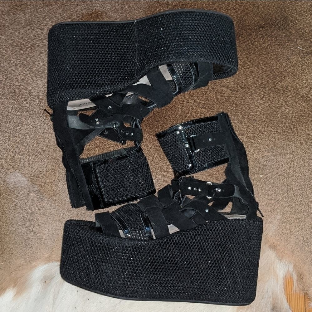 RARE Sz 10 Jeffrey Campbell Black Heels